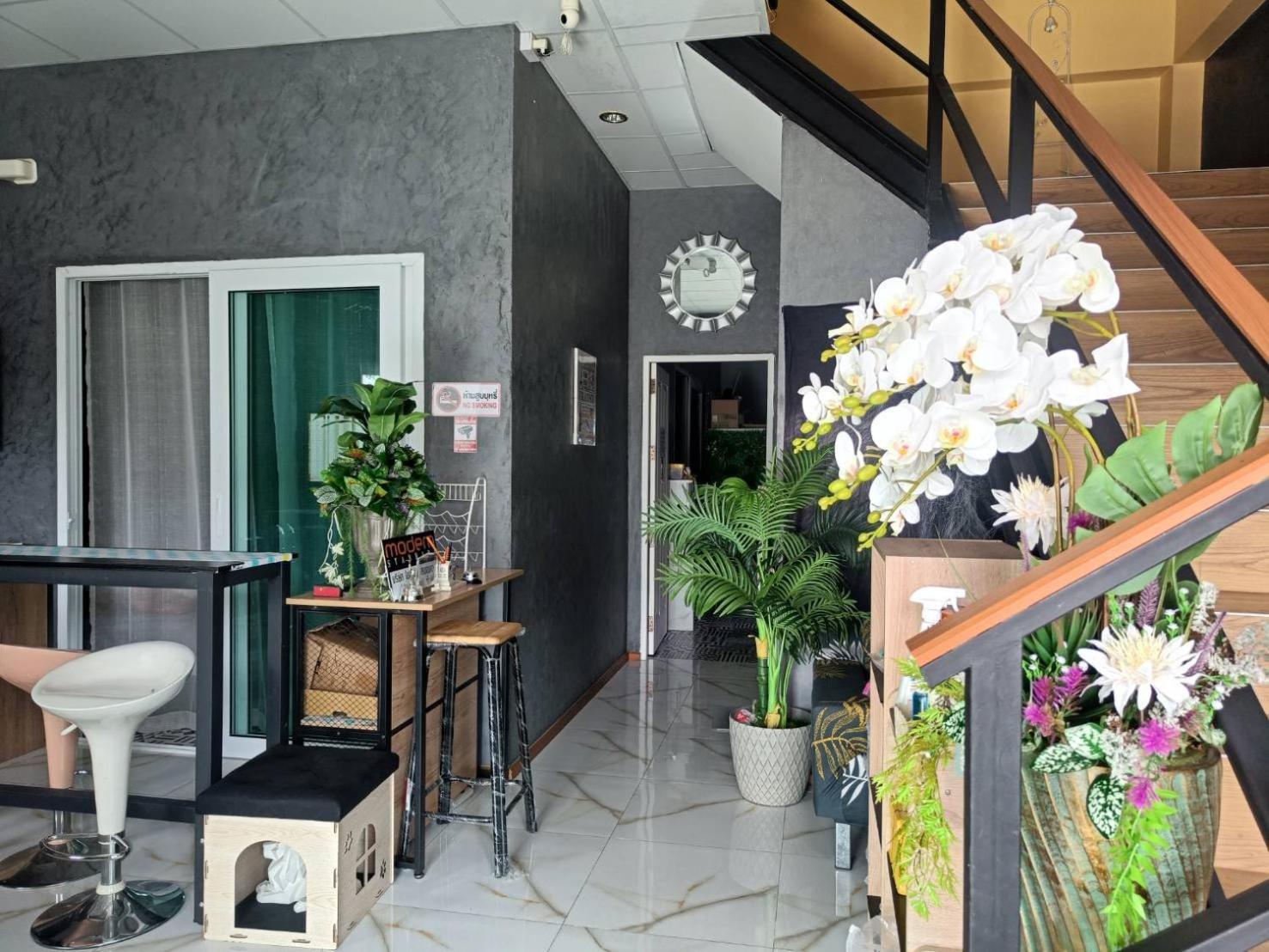Merit Courtyard Suvarnaphumi House Bangkok Exterior foto